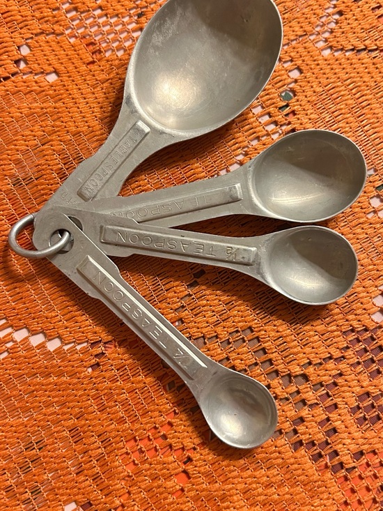 Other - Aluminum Measuring Spoon Set - Unbranded Silver